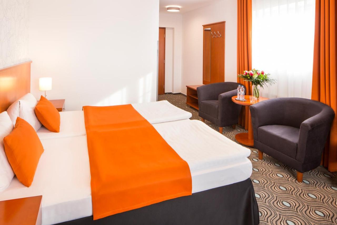 Parkhotel Congress Center Готель Плзень