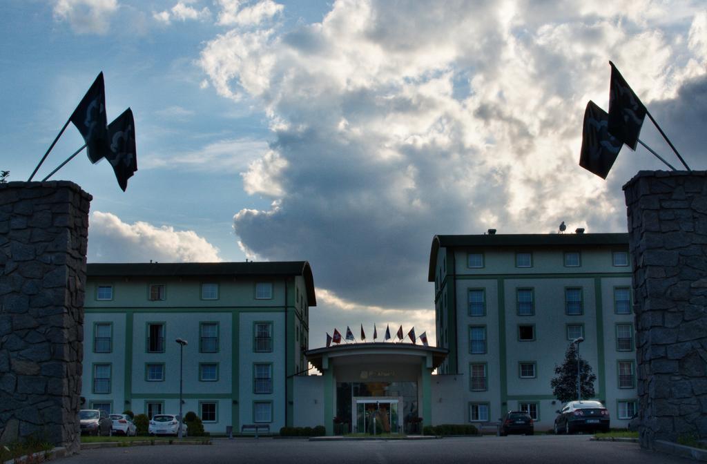 Parkhotel Congress Center Готель
