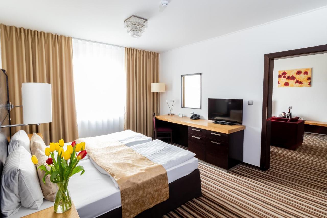 Готель Parkhotel Congress Center